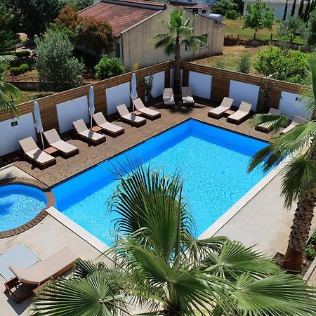 Kuburi Hotel Ksamil Zewnętrze zdjęcie